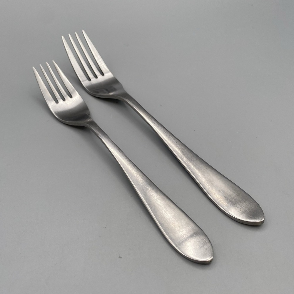 Robert Welch MERIDIAN Satin Salad Dinner Forks 2pcs Stainless Flatware